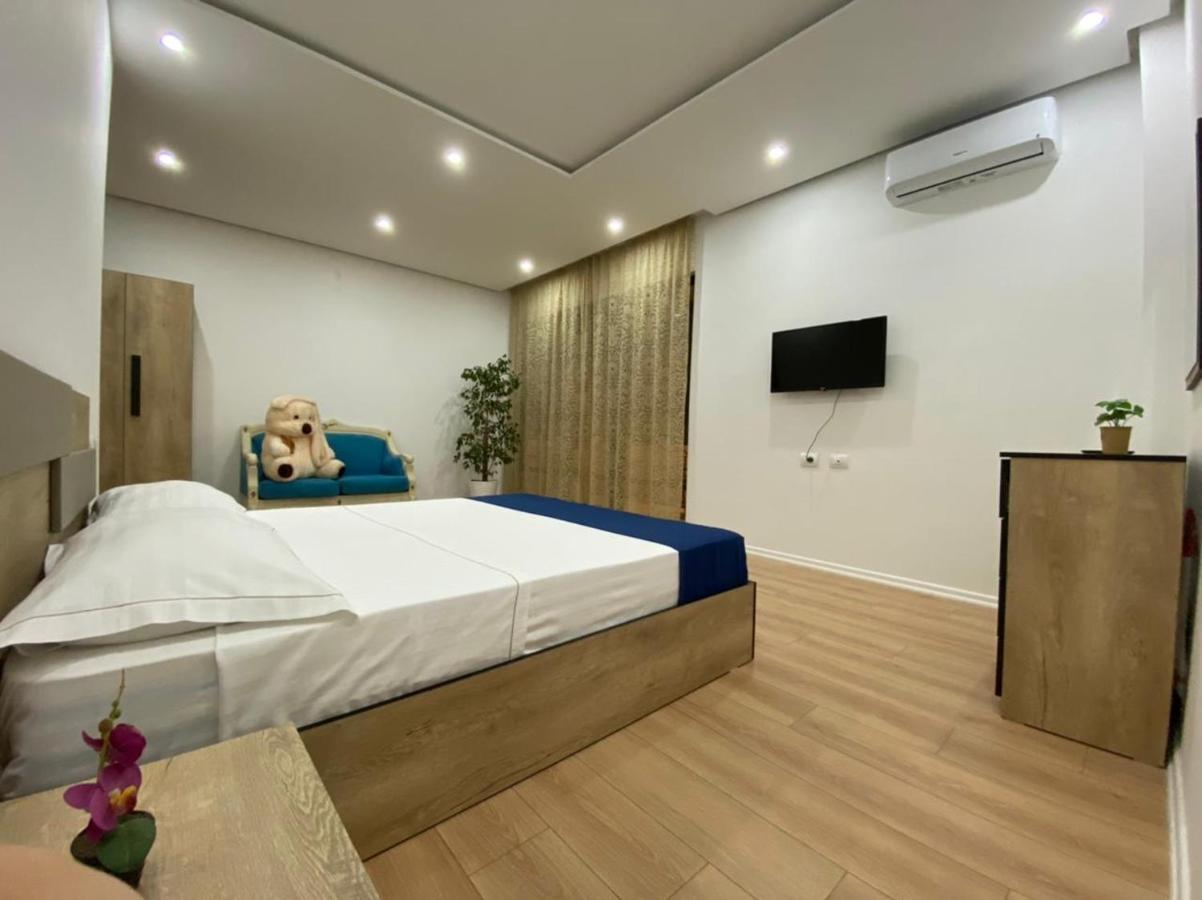 D Restaurant & Private Beach 4* Durrës